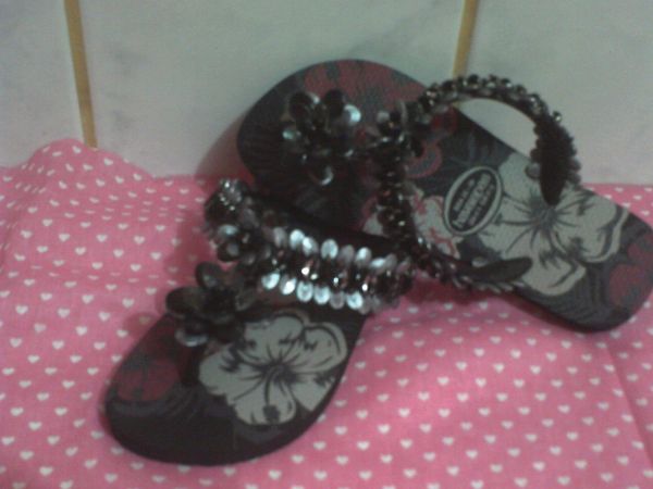 Chinelas de Miçanga